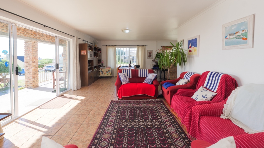 3 Bedroom Property for Sale in Struisbaai Western Cape